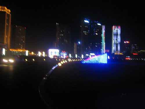 夜景拍摄位置选择示例