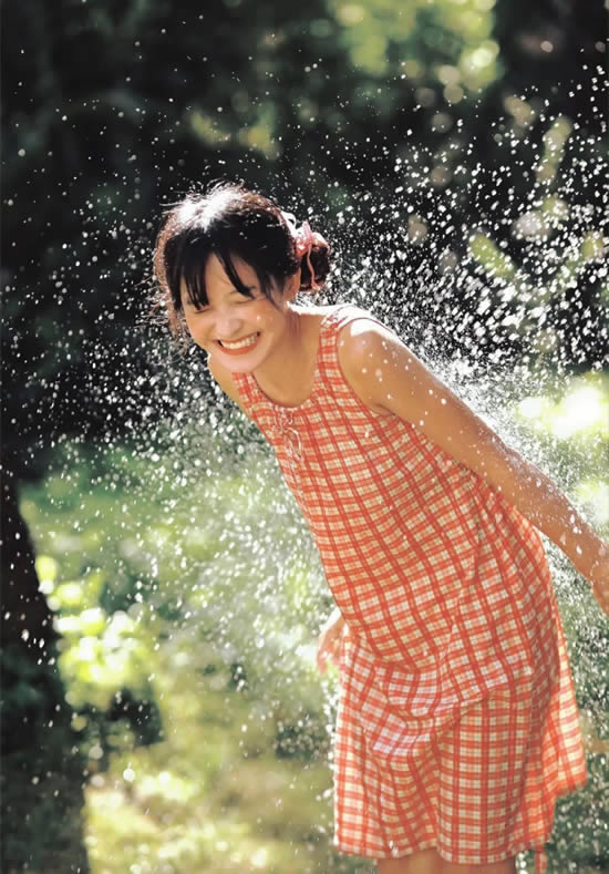水花四溅